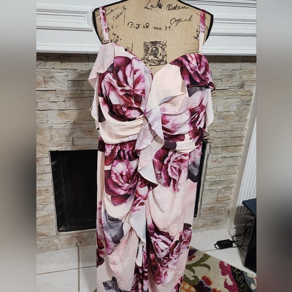 CITY Chic Plus Size Vintage‎ Blooms Va Va Voom Dress plus size XL 22 NEW - Picture 3 of 7
